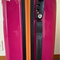 スーツケースの画像