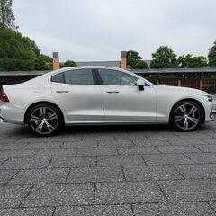 VOLVO S60 T5 インスクリプション