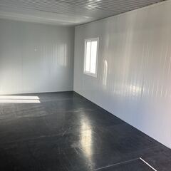 現場詰所や技能実習生の受け入れ先にも プレハブハウスで作る2階建アパート 全国OK 色・間取り・デザイン無料でオーダー可能の画像