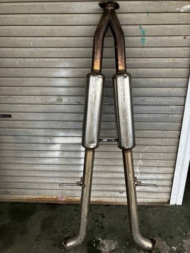 17マジェスタ 中間。マフラー。 16アリスト、17マジェスタ用 中間