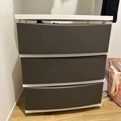 カラーボックス