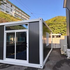 全国OK ガラス戸付きで事務所や店舗にも 現地組立式プレハブハウス サイズ・色・デザイン無料オーダー可能 の画像
