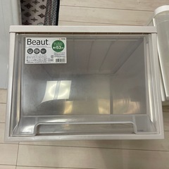 【条件付き無料】☆クローゼットケース 