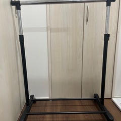 キャスター付きハンガーラック　ブラック　組立簡単