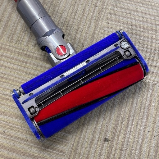 【超美品‼️】ダイソン コードレススティッククリーナー サイクロン掃除機 V8 Origin アタッチメント付き♪