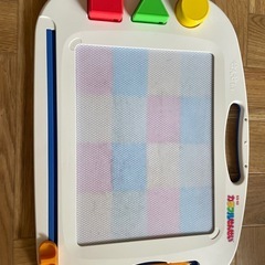 【おもちゃ】カラフルせんせい★お絵かきボード★格安でお譲りします！
