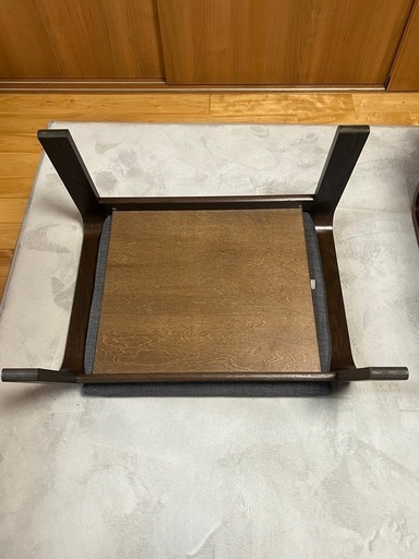 IKEAのポエング　オットマン付き