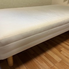 シングルベッド