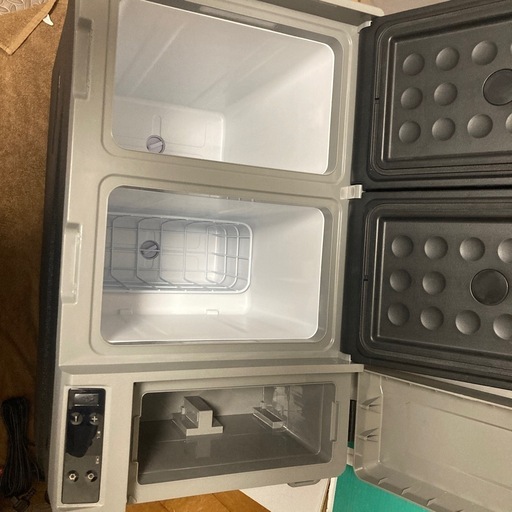 SAMONIC 車載冷蔵庫 冷凍庫モバイルバッテリー付き 55L キャンプ車中泊