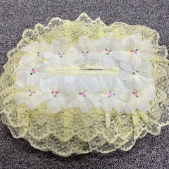 レースティッシュカバー