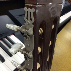 ★  ヤマハ ギター  C-320の画像