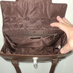 【USED】agnes b.　牛革肩掛けハンドバッグ シンプルデザインの画像