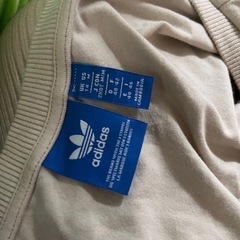 レディース　adidas ワンピースの画像