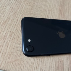 iPhone SE2 64GB ブラックの画像