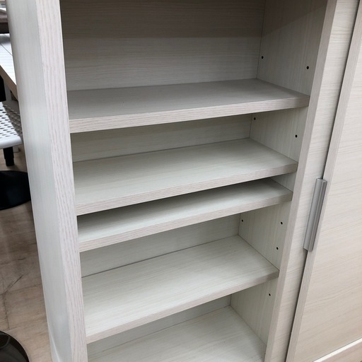 本日は キャビネット スライド扉のご紹介です！！