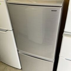 SHARP　冷凍冷蔵庫　137L　2018年製　SJ-D14D-S