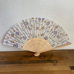 花柄の扇子