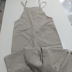 新品サロペット