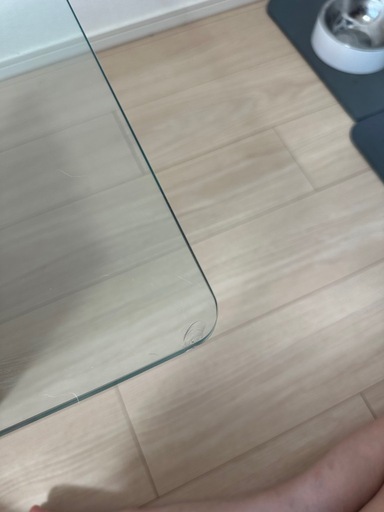 MOMO NATURAL  ガラスローテーブル
