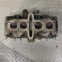 HONDA CBX400F シリンダーヘッド ホンダ [M-250609-66]の画像