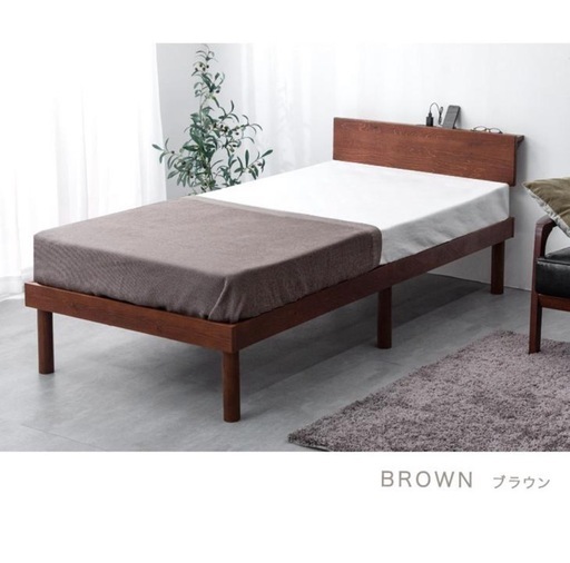 ほぼ新品　ダブルベッドフレーム