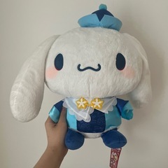 シナモンロールのぬいぐるみ