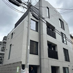 初期費用なんと15万円！！  東急大井町線上野毛駅まで徒歩3分♪ さらに2ヶ月間家賃無料！！  イチオシのピカピカの新築です！ バストイレ別、独立洗面台、ウォシュレット、浴室換気乾燥機、宅配ボックス、ネット無料など設備需実♪ （次回更新予定日6月29日）の画像