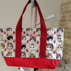 ハンドメイド　赤色猫柄トートバッグ