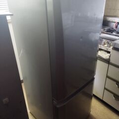 冷蔵庫ジャンクです。