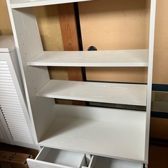 飾り棚　本棚の画像