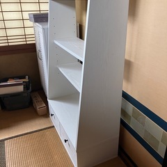 飾り棚　本棚の画像