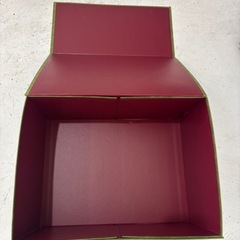 GUCCI 箱の画像