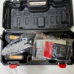 限定1点❣️新品未使用品✨️ チェーンソー 充電式 小型 電動チェーンソー ハンディチェーンソーの画像