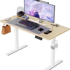 ゲーミングデスク　昇降式デスク　コンセント付き