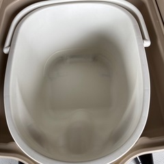 アロン化成ポータブルトイレの画像