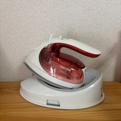 東芝 TOSHIBA コードレススチームアイロン