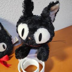 魔女の宅急便 ジジ ひも付き財布 ぬいぐるみ (白い台は含まれません)の画像