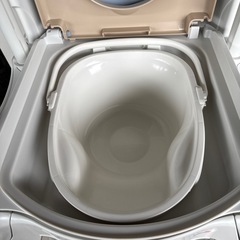 アロン化成ポータブルトイレの画像