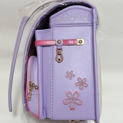 【新品未使用品】ランドセル　パール　女の子　桜刺繍　自動ロック錠の画像