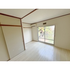 🌈翌月家賃もコミコミ10万円でお引越し😊 バストイレ別 🌈『シャ...