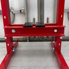 6t 油圧プレス　自動車整備の画像