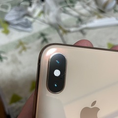 値下げしました　iPhone xs 256GB ゴールド simロック解除済み　バッテリー最大容量74%の画像