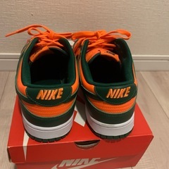 美品 NIKE ナイキスニーカー28.5の画像