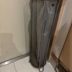 傘立て（使用感あり、サビあり）