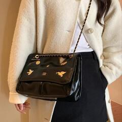 新品ショルダーバッグの画像