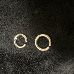 フェイクピアス⑤