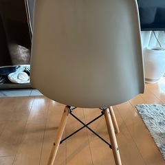 北欧風チェアの画像