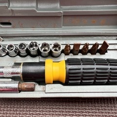 ソケット　ネジ　工具セットの画像