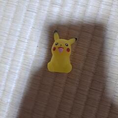 ポケモン　ピカチュウ　すくい人形