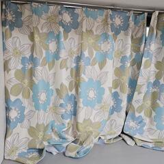 【値下げ致しました】ニトリ 小窓用カーテンの画像